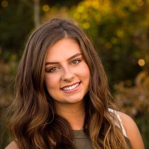 Meet your Posher, Dawnelle